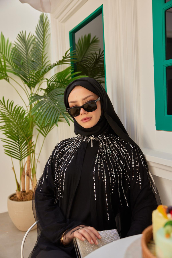 Omzu Taş Süslemeli Abaya - Siyah