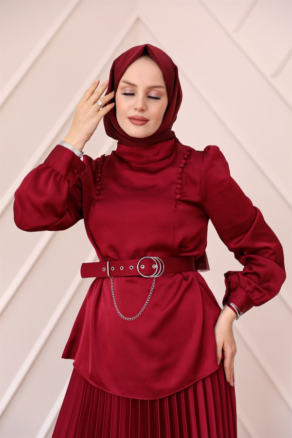Belt Chain Detailed Suit - Claret Red