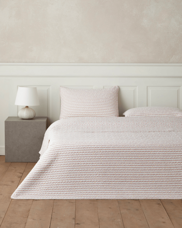 Belle Band Çift Kişilik Yatak Örtüsü Takımı 200x220 cm Pembe - İkinci Alımda Yarı Fiyatına - 2. Alımda %50 İndirim