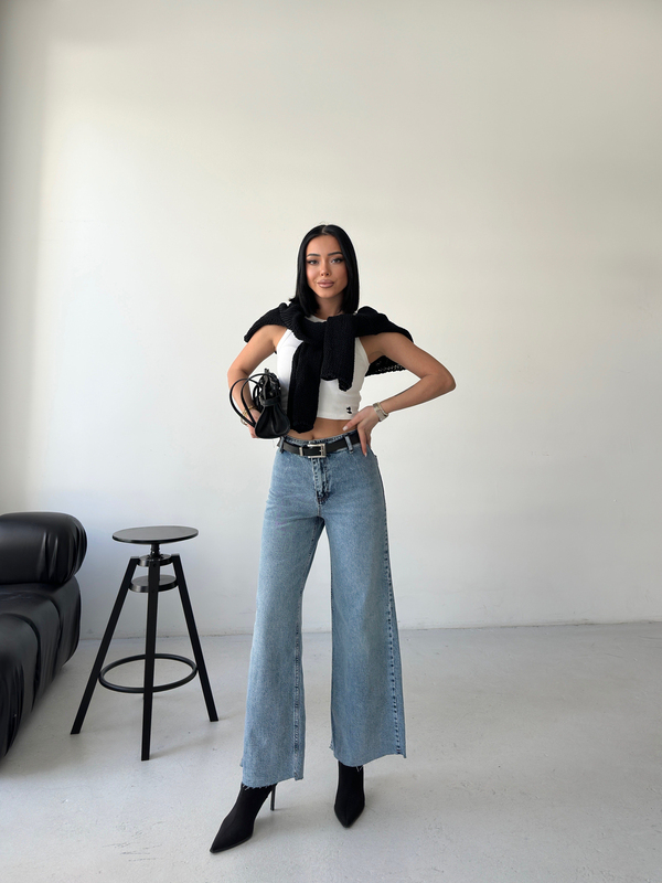 Açık Mavi Yüksek Bel Kemerli Cepsiz Geniş Paça  Denim Pantolon