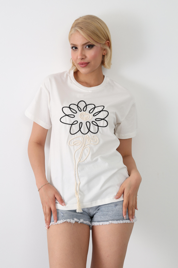 İşleme Çiçek Detay Tshirt