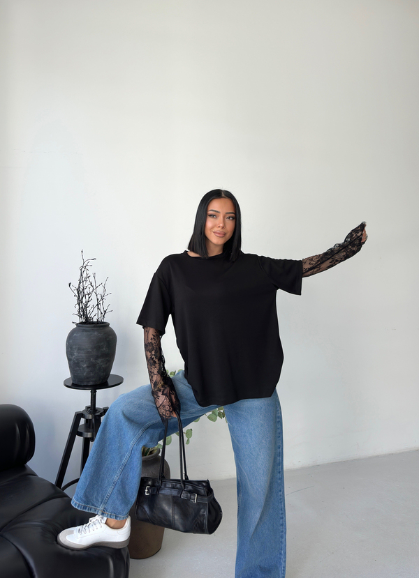 Kolları Dantel Detay Oversize Tshirt Siyah