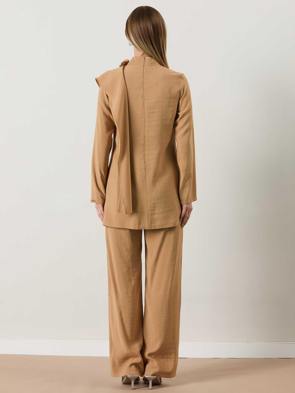 A41615 Aguaje Yakası Broş Detaylı Takım / CAMEL