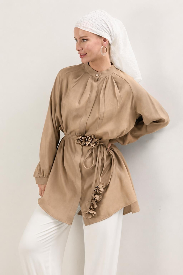 A41815 Aguaje Kuşaklı Hakim Yaka Tunik / CAMEL