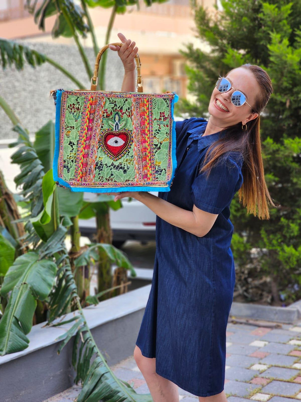FELİX13636 Ahşap Saplı Boncuk Dantel Detaylı İthal Kilim Çanta