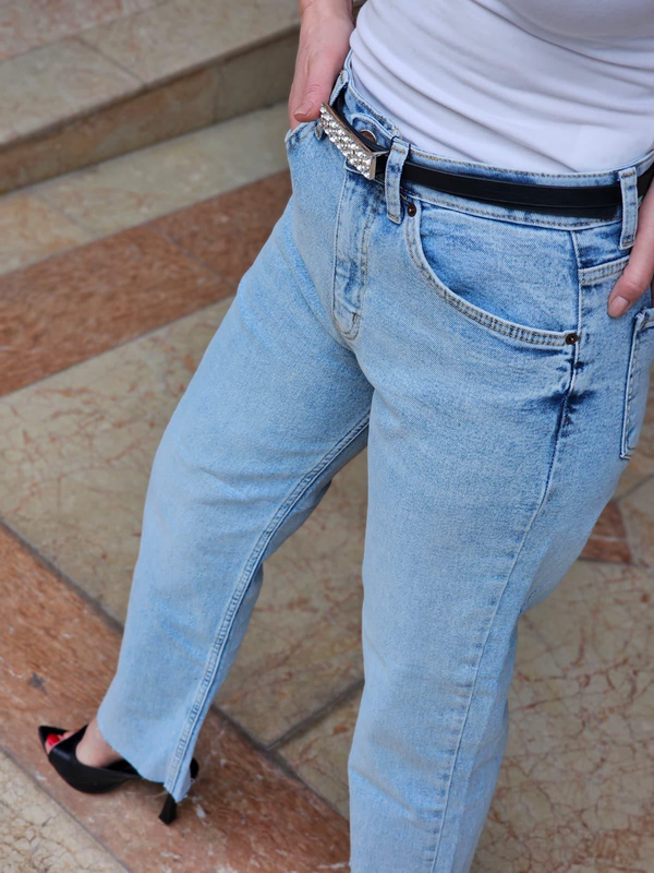 FELİX14942 Kesik Paça Boy Fit Kar Yıkma Mavi Jean Pantolon