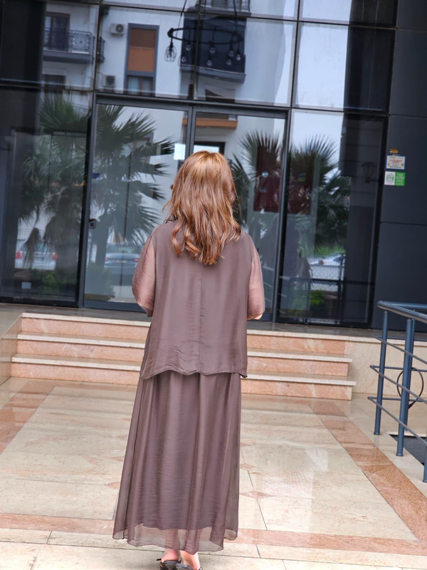 FELİX15004 Yaka Pullu İthal İpekli Kahverengi Elbise