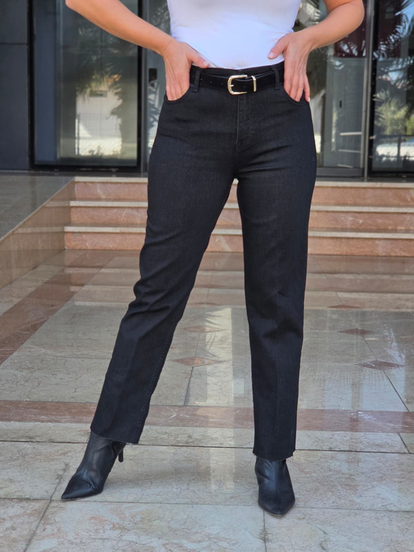 FELİX15646 Kesik Paça Kemerli Siyah Jean Pantolon