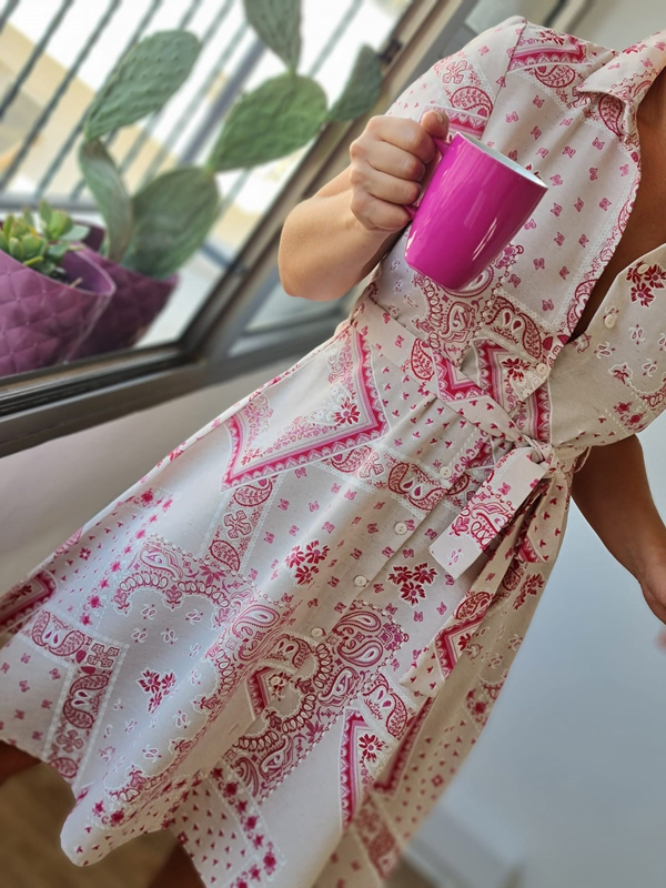 FELİX8688 Kısa Kol Düğmeli Pembe Desenli Bej Elbise