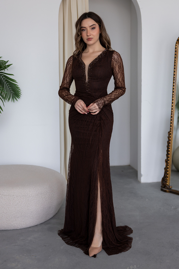 Yaka Boncuk İşlemeli Dantelli Abiye - KAHVERENGİ