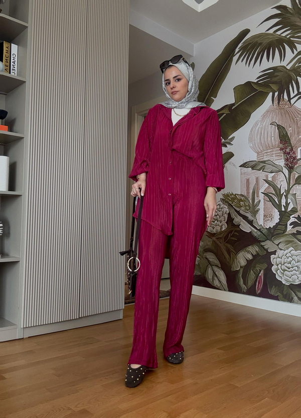 Pileli Saten Gömlekli Takım Fuşya