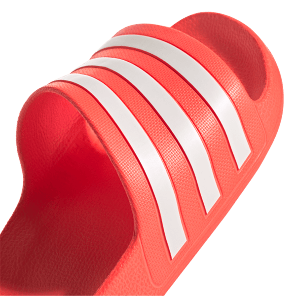 ADILETTE AQUA