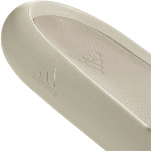 ADILETTE ZPLAASH
