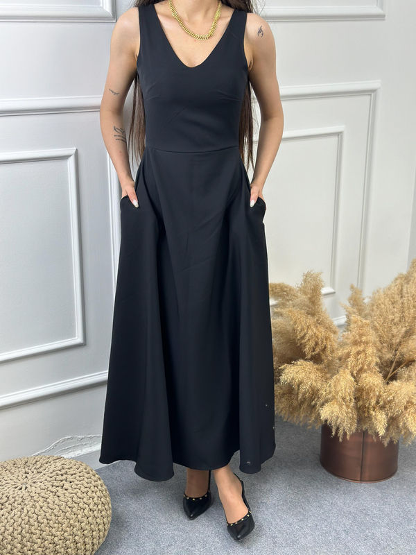 Askılı  V yaka Kloş Elbise SİYAH-23YELB000049