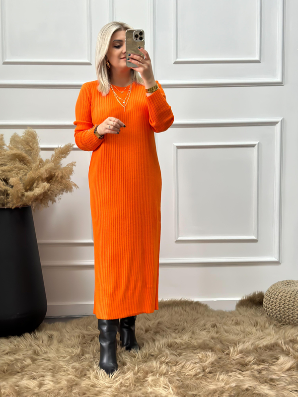 Kolları Taş Detaylı Uzun Triko Elbise ORANGE-23KELB000007