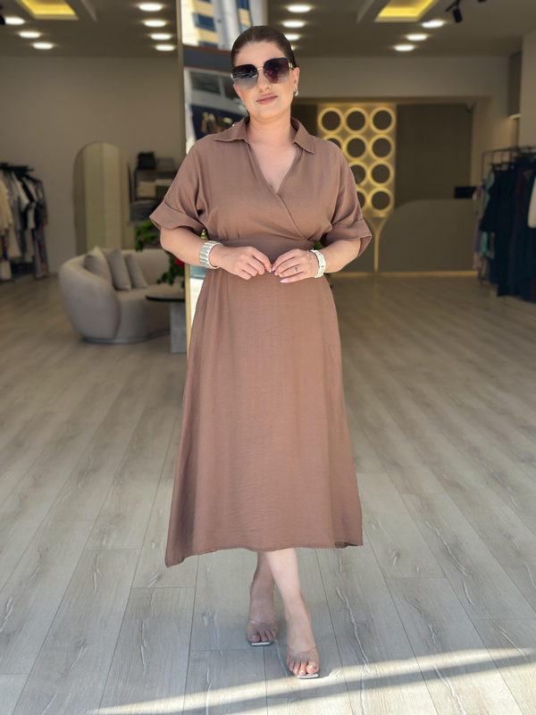Kruvaze Yaka Yanları Düğme Detaylı Beli Lastikli Elbise KAHVE-23YELB000162