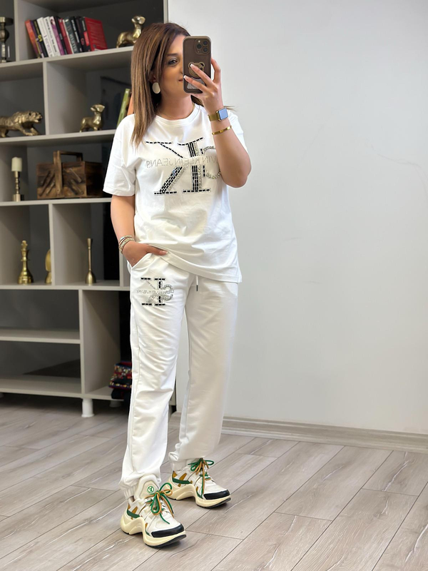 Önü Taş Detaylı  Takım BEYAZ-23YUST000216