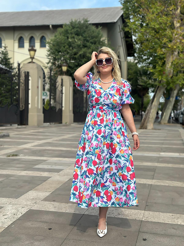 Pembe Çiçek Desenli Bebe Yaka Elbise EKRU-23YELB000114