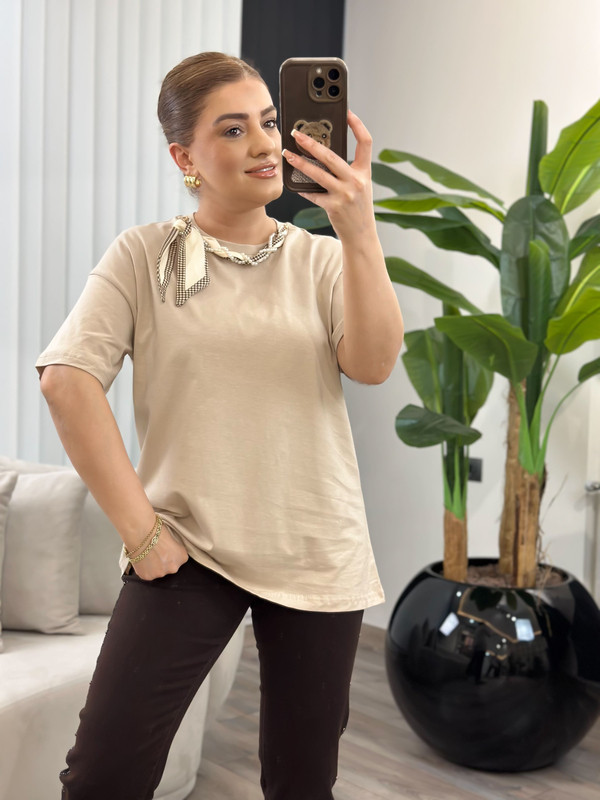 Yaka İncili Fularlı Pamuk Penye Tshirt BEJ-23MeUST00141