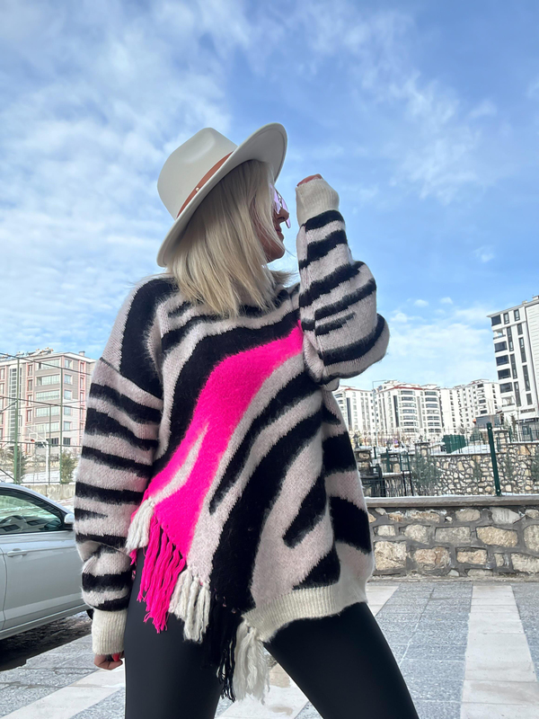 Zebra Desenli Püskülü Kazak Vizon Neon Pembe-23KUST000067