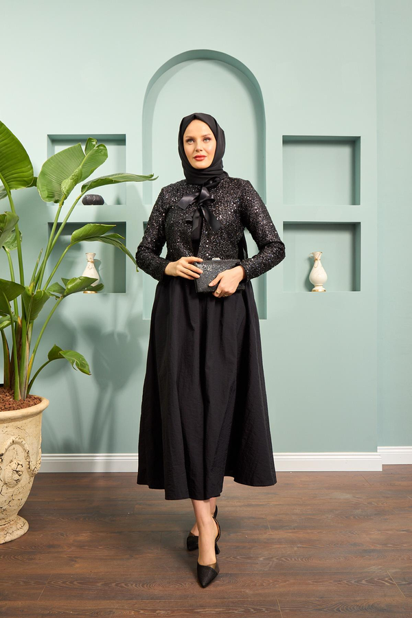 Nesrin Takım - Siyah