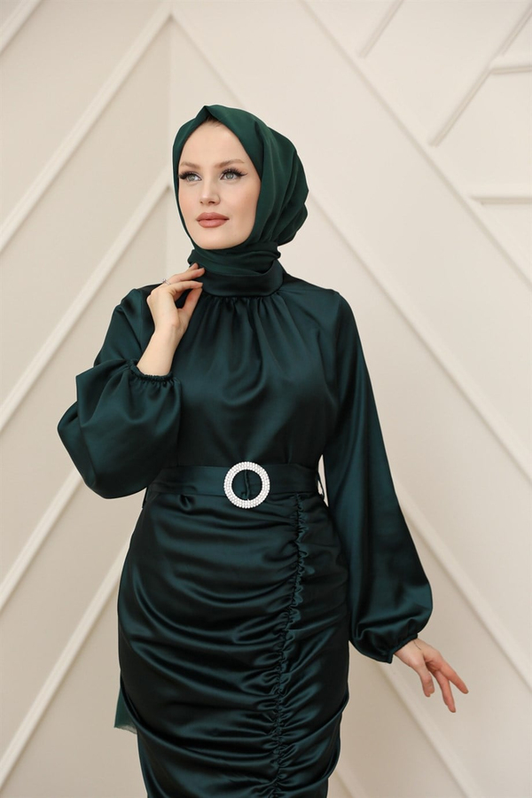 Satin Style Dressy - Emerald Green