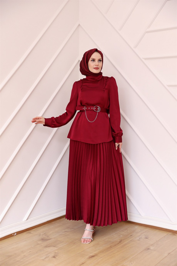 Belt Chain Detailed Suit - Claret Red