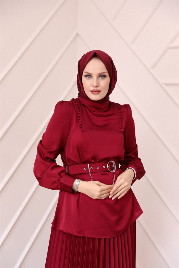 Belt Chain Detailed Suit - Claret Red