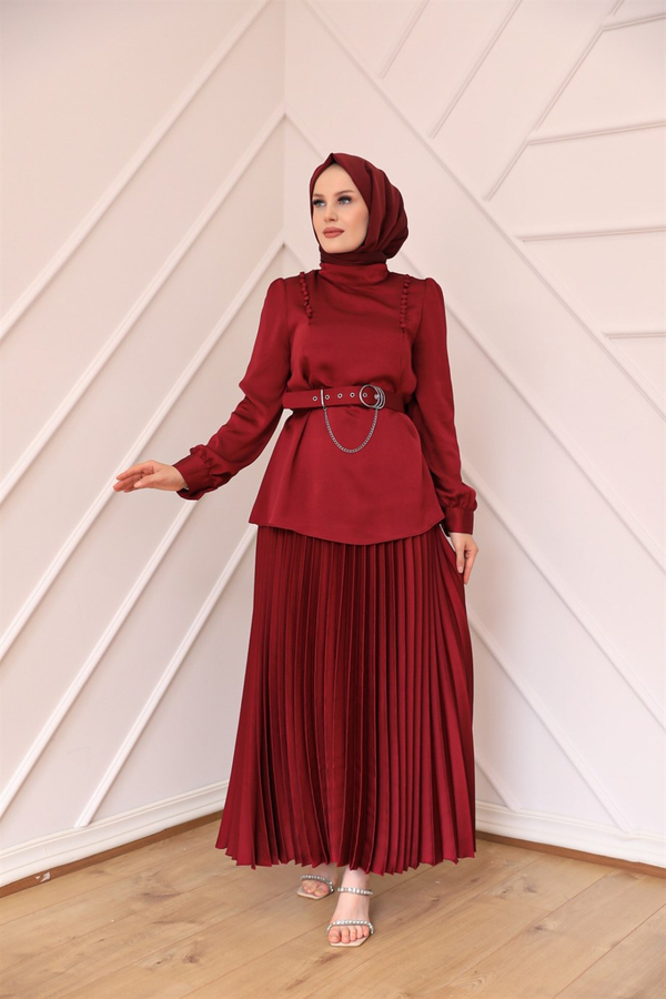 Belt Chain Detailed Suit - Claret Red