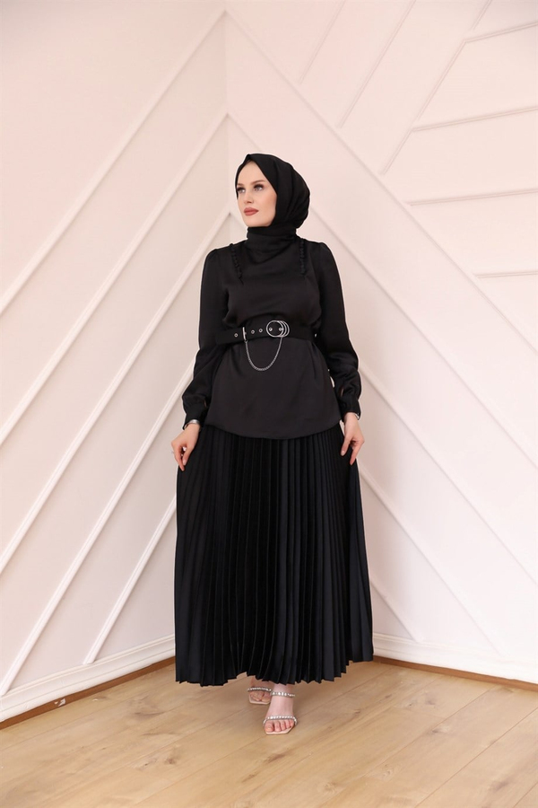 Belt Chain Detailed Suit - Black