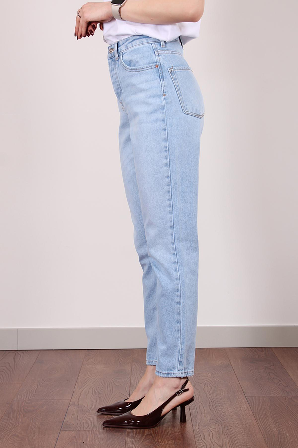 Açık Kar Yıkama Mom Fit Jean