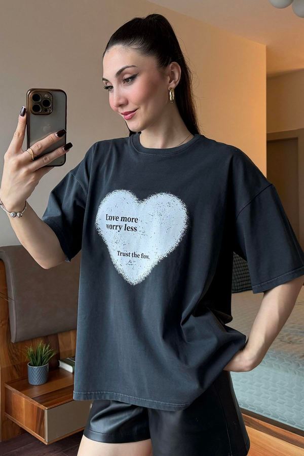 Antrasit Love More Baskılı T Shirt