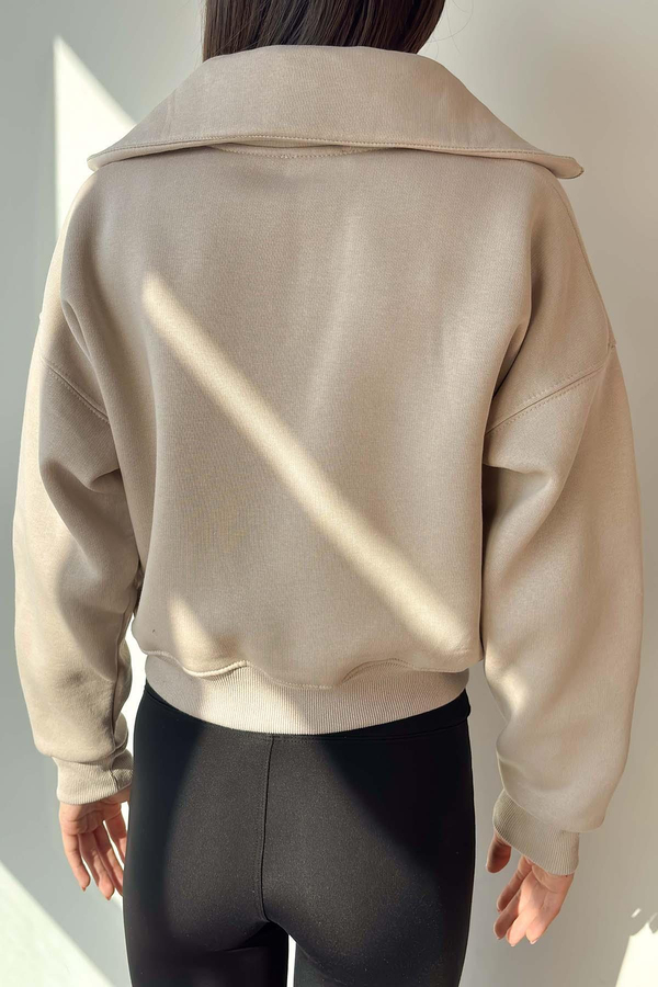 Bej Yaka Detaylı Crop Sweatshirt