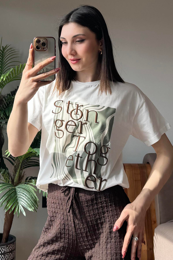 Beyaz Stronger Together Nakışlı T Shirt