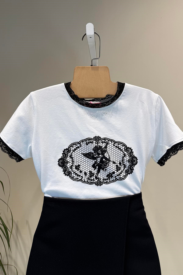 Ekru Dantel Yakalı Crop T Shirt
