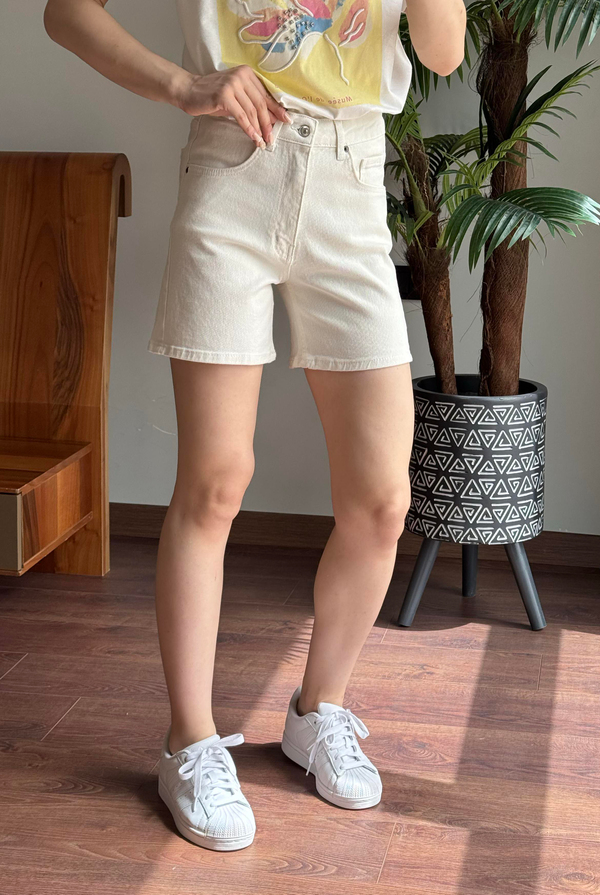 Ekru Şehir Boy Denim Şort