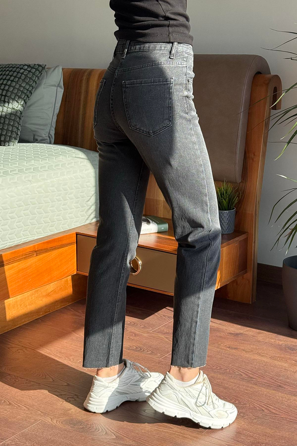 Gri Paça Kesik Boyfit Jean