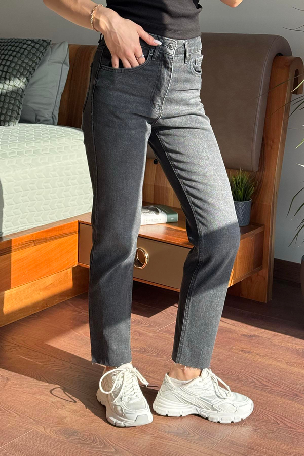 Gri Paça Kesik Boyfit Jean