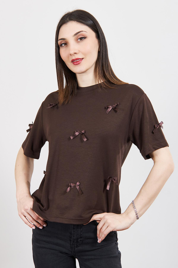 Kahverengi Fiyonk Detaylı T Shirt