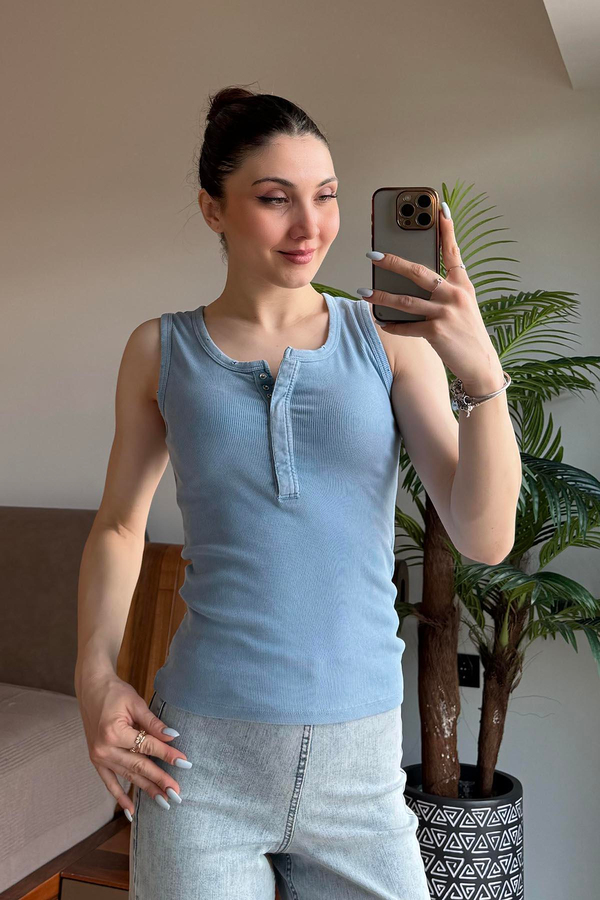 Mavi Çıtçıtlı Atlet