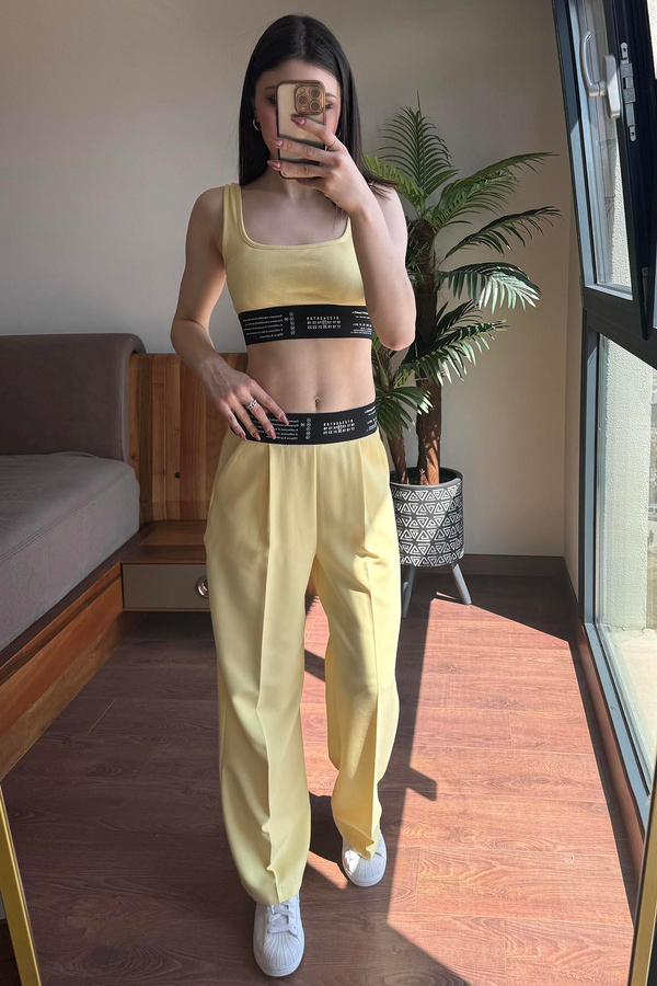 Sarı Lastik Detaylı Crop Top Atlet