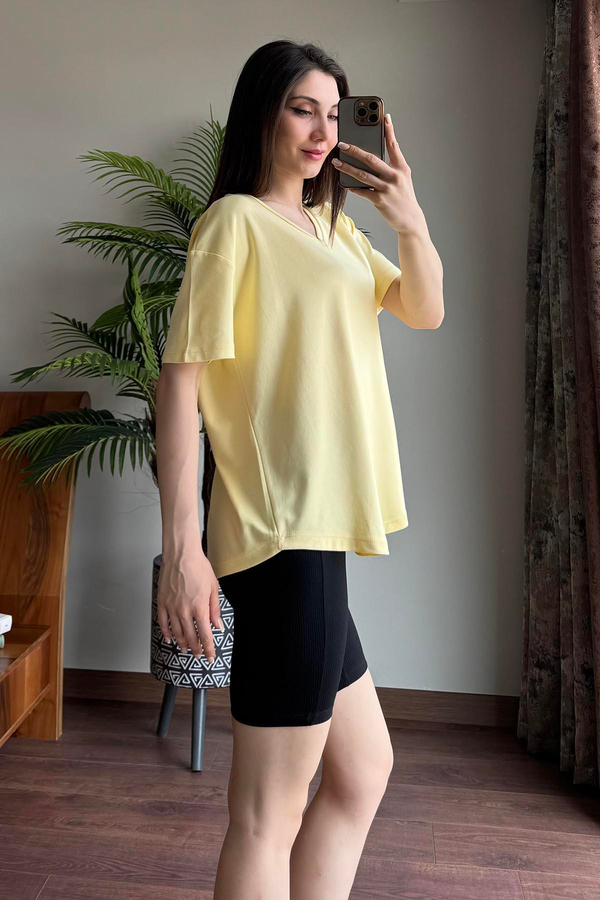 Sarı V Yaka Basic T Shirt