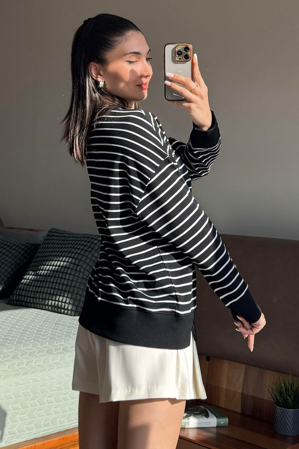 Siyah Bisiklet Yaka Çizgili Sweatshirt