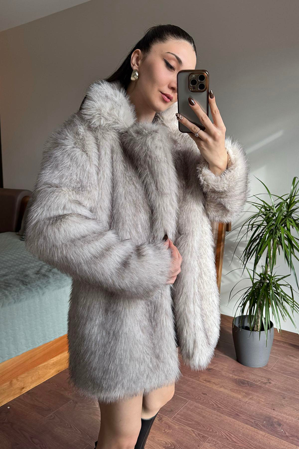 Siyah Krem Kruvaze Saçaklı Lolita Ara Boy Kaban