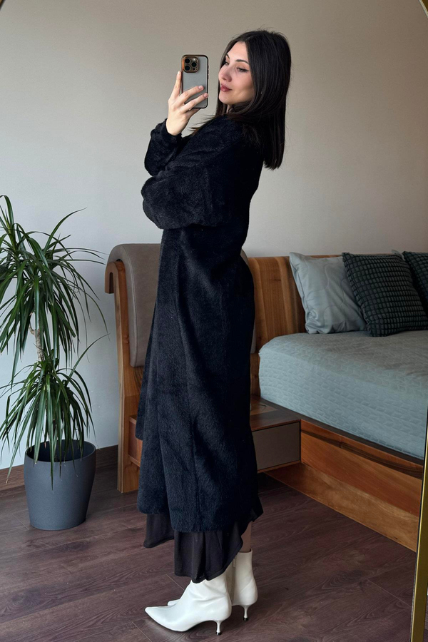 Siyah Maxi Boy Yumoş Hırka