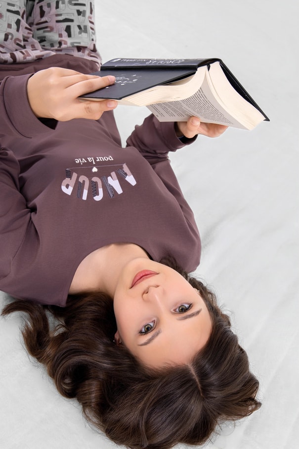 Genç Kız Çocuk Pamuklu Bisiklet Yaka Amour Baskılı Uzun Kollu Pijama Takımı 9252 Füme
