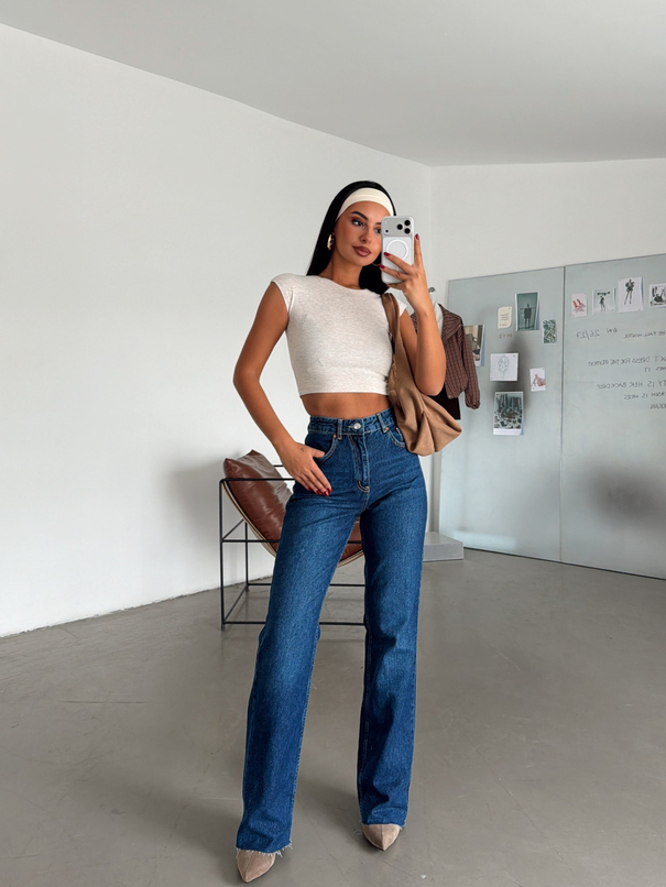 Klasik Model Kesik Paça Jean - Mavi