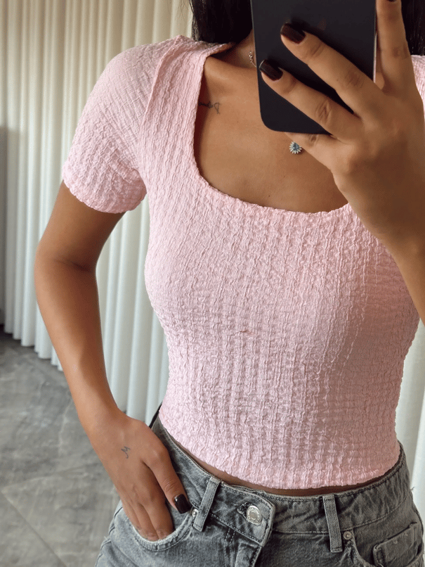 Kare Yaka Kabartmalı Crop - Pembe