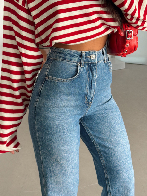 Klasik Model Kesik Paça Jean - Açık Mavi