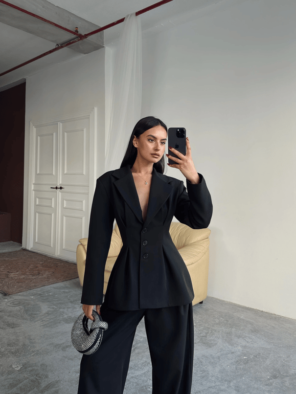 Pile Detay Oturtmalı Blazer Ceket  - Siyah